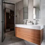 Apartament Montaigne - Sunlit Corner Penthouse With Balcony Paryż