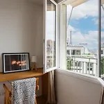 Montaigne - Sunlit Corner Penthouse With Balcony * Paryż